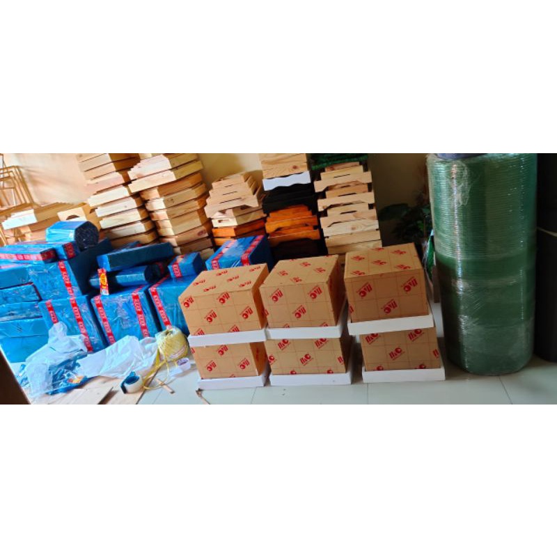 satu set kotak hantaran + akrilik