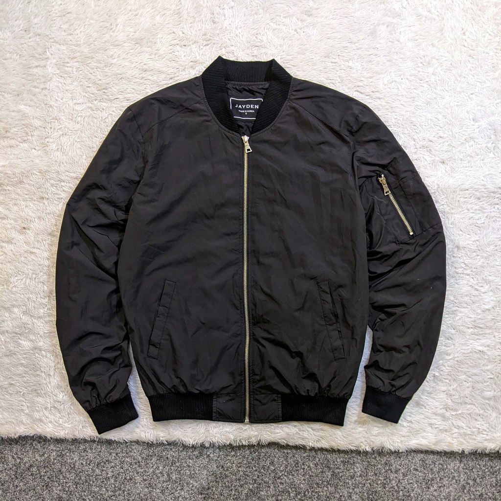 224 - Jaket Bomber Pria Kasual Jayden Second Murah Bekas Original