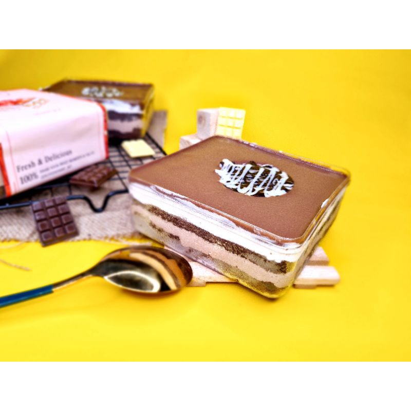 

Rich Chocolate Dessert Box