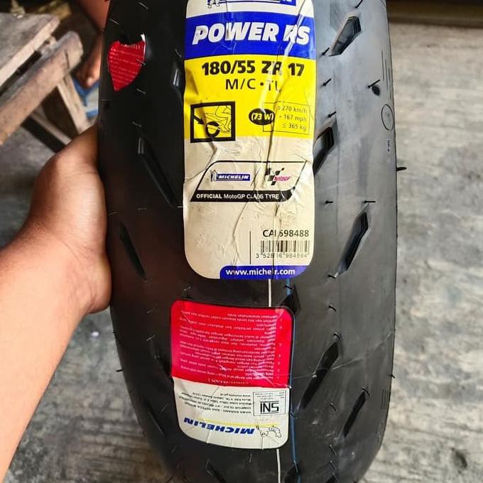 }147) Ban Michelin Pilot Power Rs 180 / 55 - 17 ›