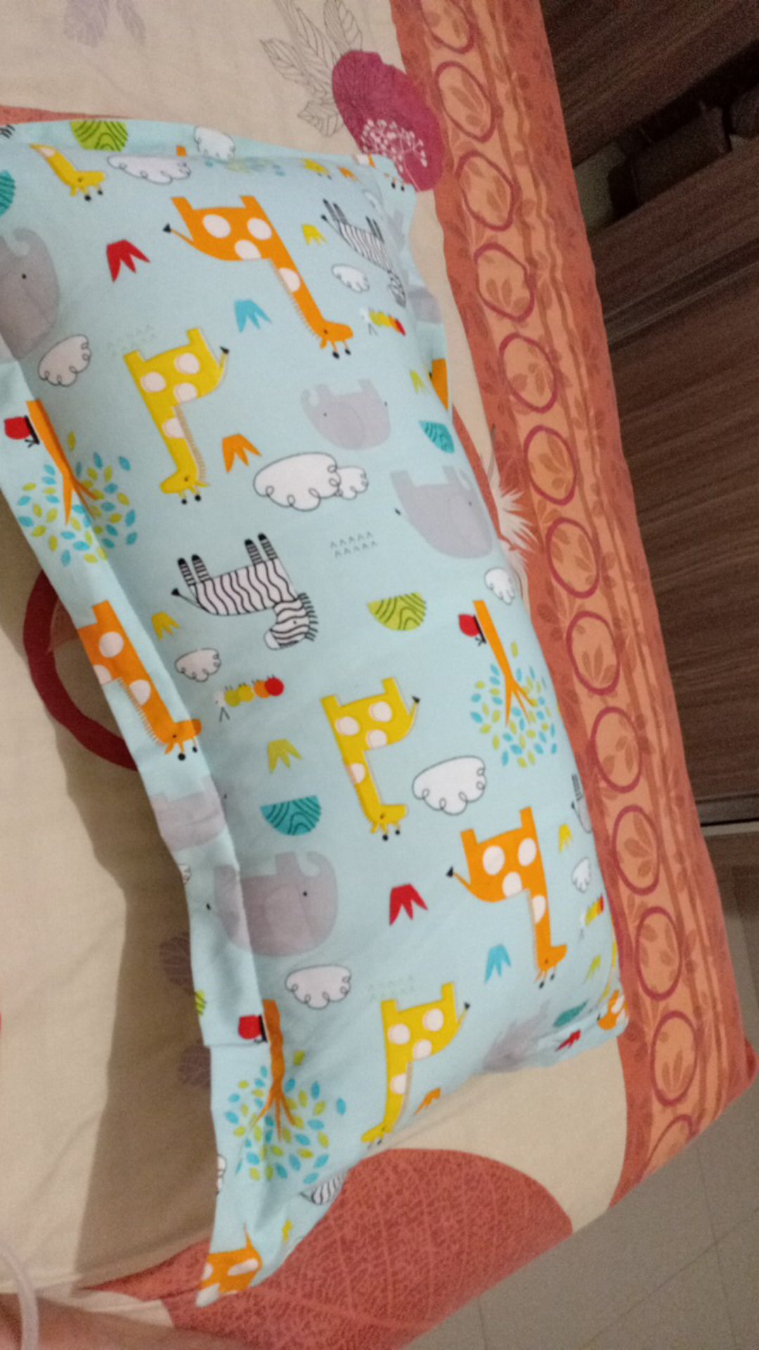 Biboss Bantal 30x60