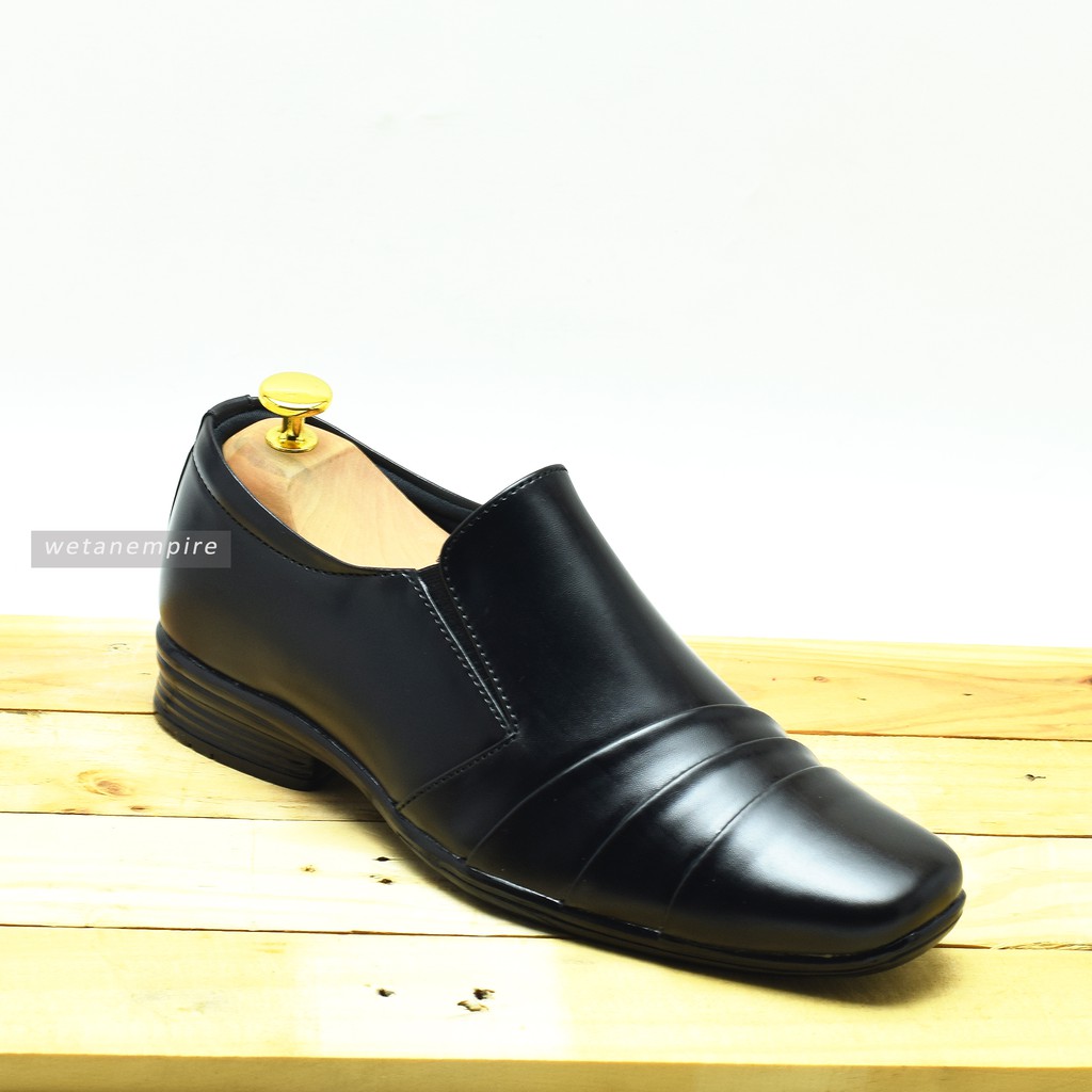 SEPATU Pantofel Kerja Kantor Pria Best Seller sangat nyaman ringan dan enak dipakai