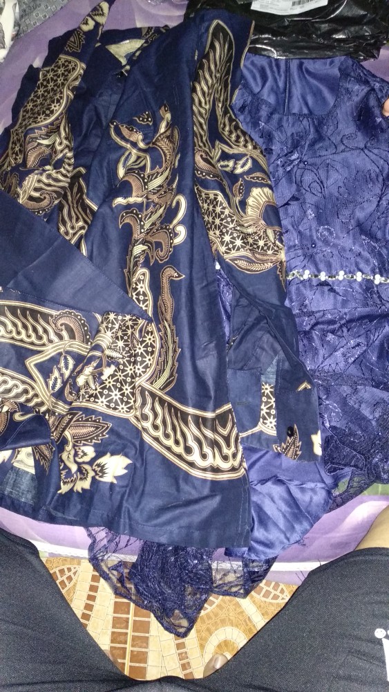 Batik Couple Kebaya Set Hanum Series Tunangan Lamaran Wisuda Kondangan Kekinian 2021