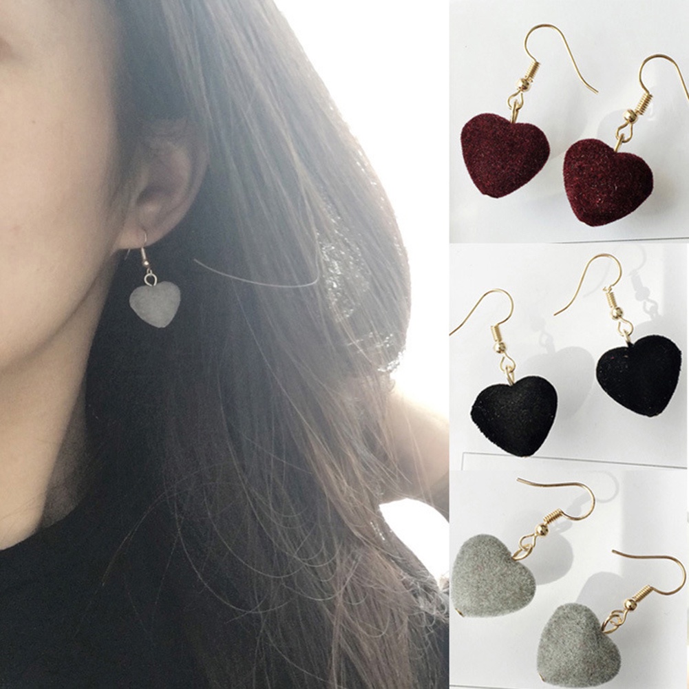 Hu Hu Hu Hu Hu Alat Bantu Pasang Kacamata♡ Anting Kait Gantung Wanita Bahan Velvet Desain Hati Untuk Hadiah