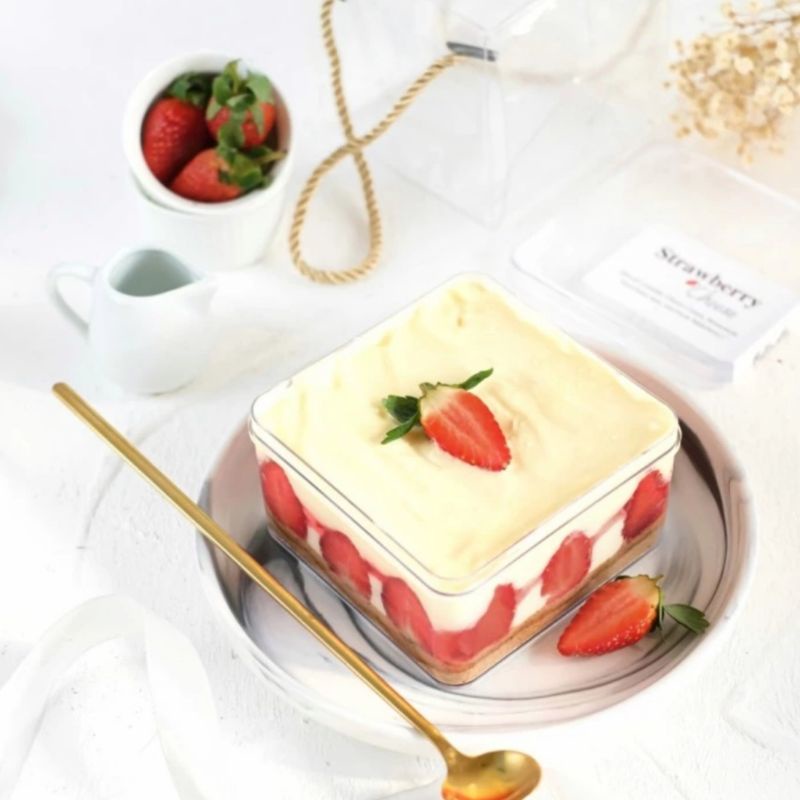 

Dessert Box L | BUTTEROLLA | Birthday Hampers