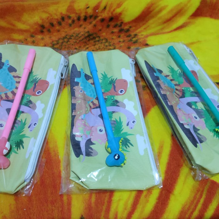 

Jual Tempat Pensil + Pulpen Dino Bergaransi
