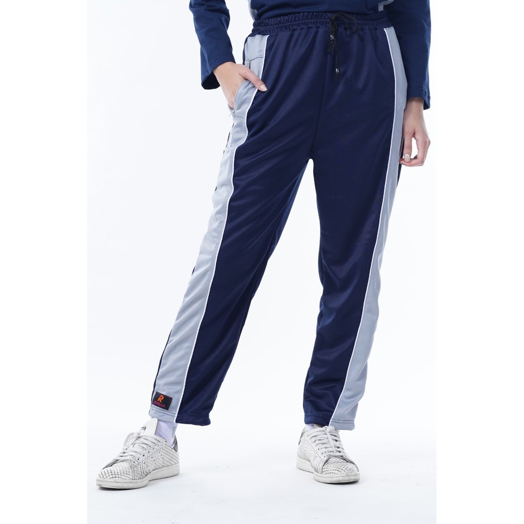 ROCELLA KAOS MAEVA, CELANA HELENA, HIJAB BERGO SONIA, KAOS OLAHRAGA WANITA, BAJU OLAHRAGA WANITA CWK, SERAGAM OLARAGA WANITA, PAKAIAN OLAH RAGA WANITA, SETELAN OLAHRAGA SENAM, SETELAN OLAHRGA JOGGING, SETELAN OLAHRAGA GYM, SETELAN OLAHRAGA SEPEDAAN-CELANA NAVY