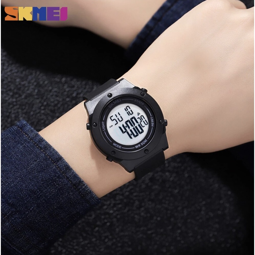 SKMEI Pria 1772 Sports Watch LED Digital Outdoor Multifunction Data Calendar