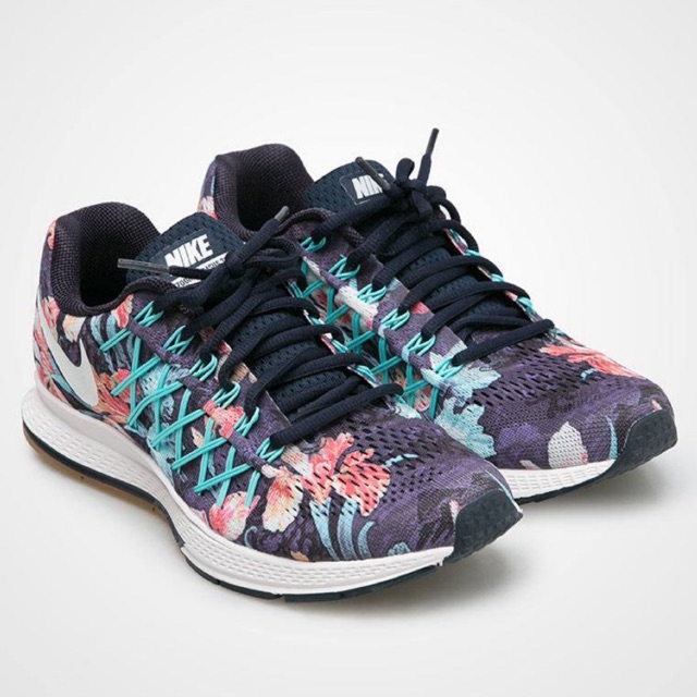 Preloved Nike Womens Air Zoom Pegasus 32 Photosynthesis Black