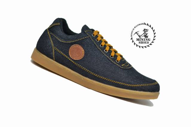 Sepatu casual tali pria krs kasual santai sneakers kuliah jalan baru keren murah cowok formal new