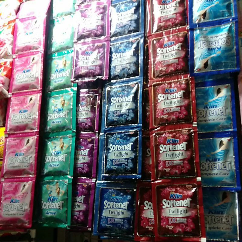 PEWANGI SO KLIN SOFTENER SACHET