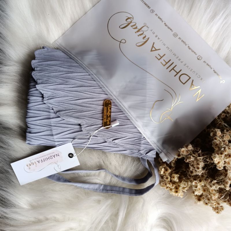 Bergo Plisket Padi Aleya Premium l Bergo instan Zafron-Silver tan