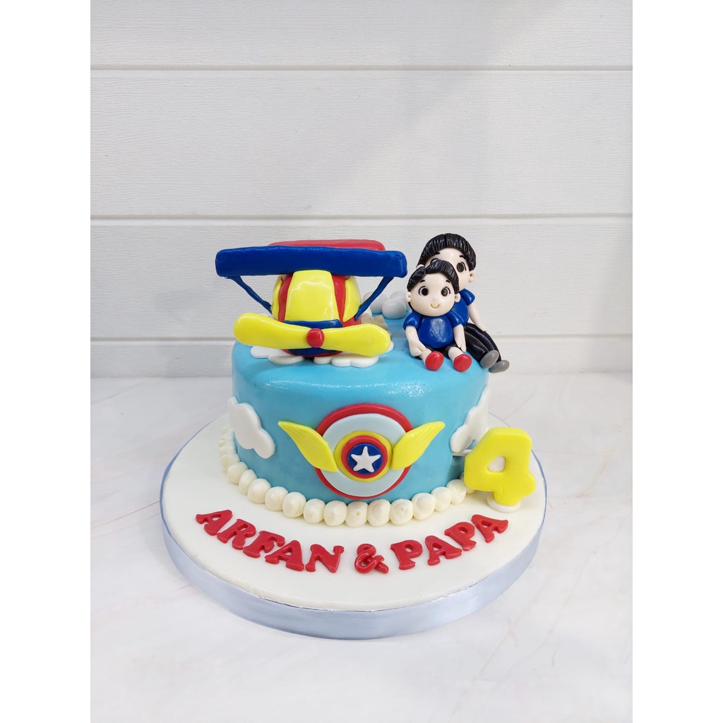 

cake pesawat / kue ulang tahun diamater 15cm