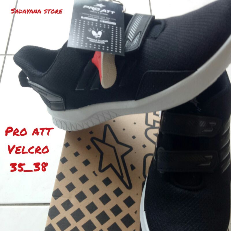 SEPATU ANAK PRO ATT PI 600 V HITAM/PUTIH