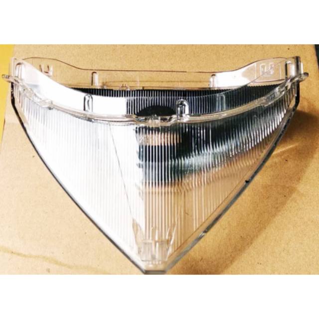 Kaca mika lampu belakang cb150r 2015  2016