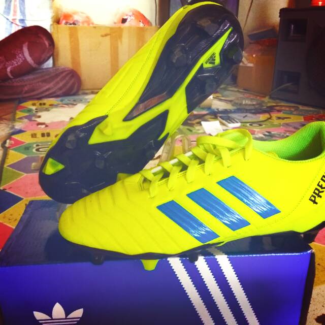 Adidas predator