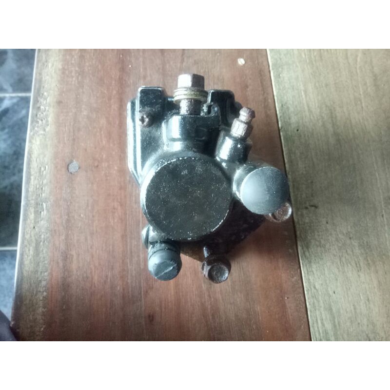 kaliper rem depan original gl pro