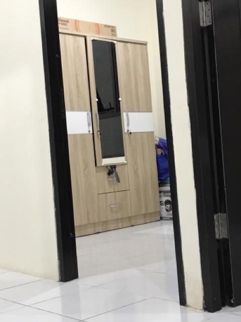 Lemari Pakaian 3 Pintu Cermin Lp 328