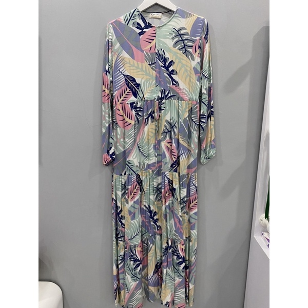 Preloved Dress by Qnanz