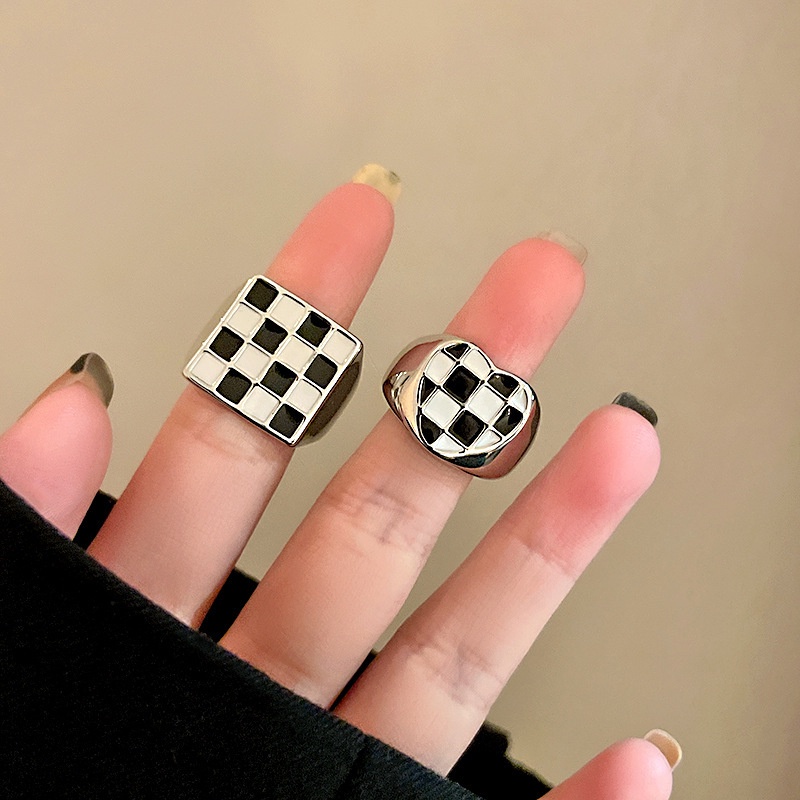 Cincin Desain Geometri Hati Gaya Korea Untuk Wanita