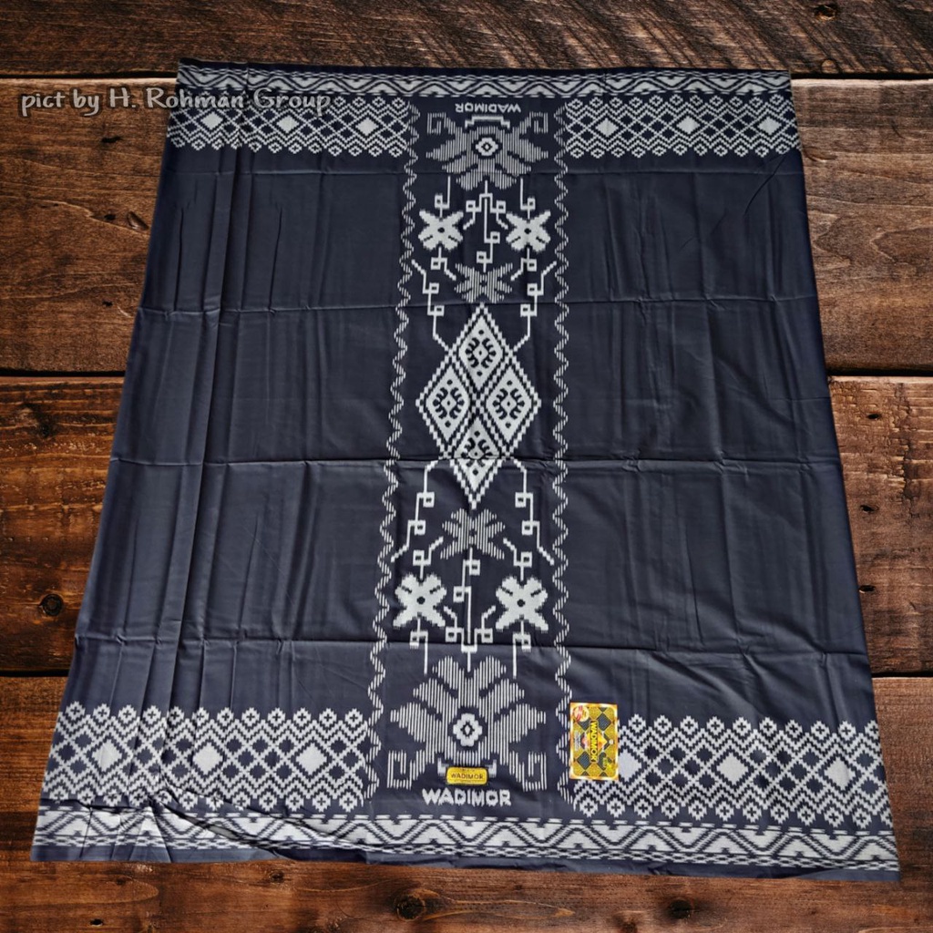 Sarung Wadimor Hitam Motif Bali Dewasa Original