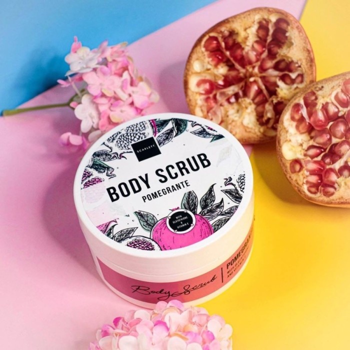 SCARLETT SCARLET WHITENING BODY SCRUBbpom