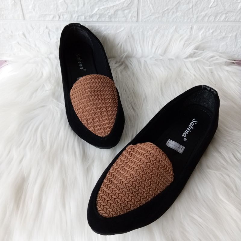 Sepatu Wanita Terbaru Flat Shoes Wanita Cantik Balet Lidah Sol Karet