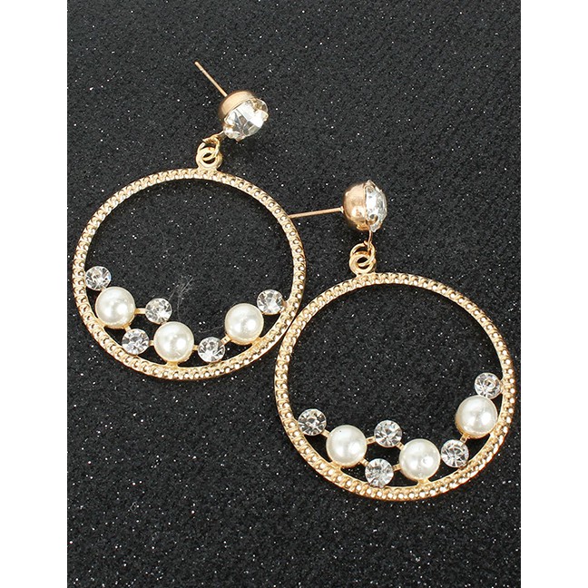 LRC Anting Tusuk Fashion Golden Alloy Round Diamond Earrings K44368