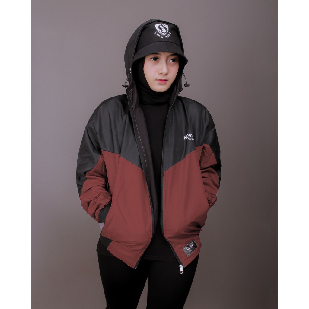 Jaket Parasut Wanita Olahraga Jogging Lari WaterprofF Forward System Company