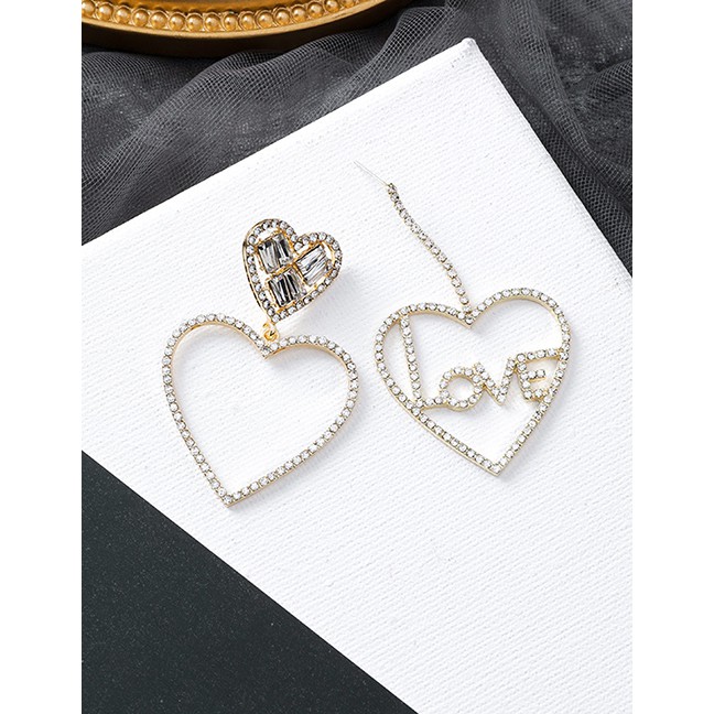 LRC Anting Tusuk Fashion Golden Letter Hollow Love Asymmetric Earrings D71115