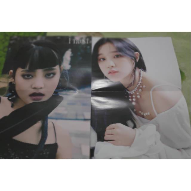 (G)I-DLE Mini Poster Minnie Yuqi