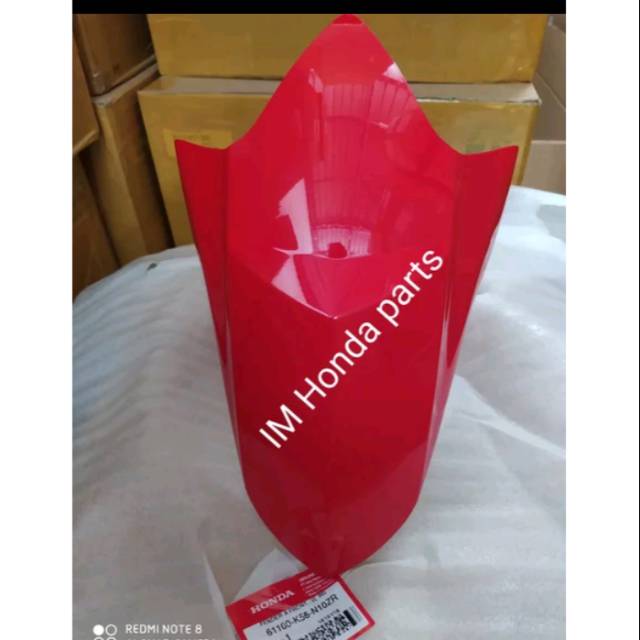 Spakbor depan Honda Supra GTR 150 merah Ferrari