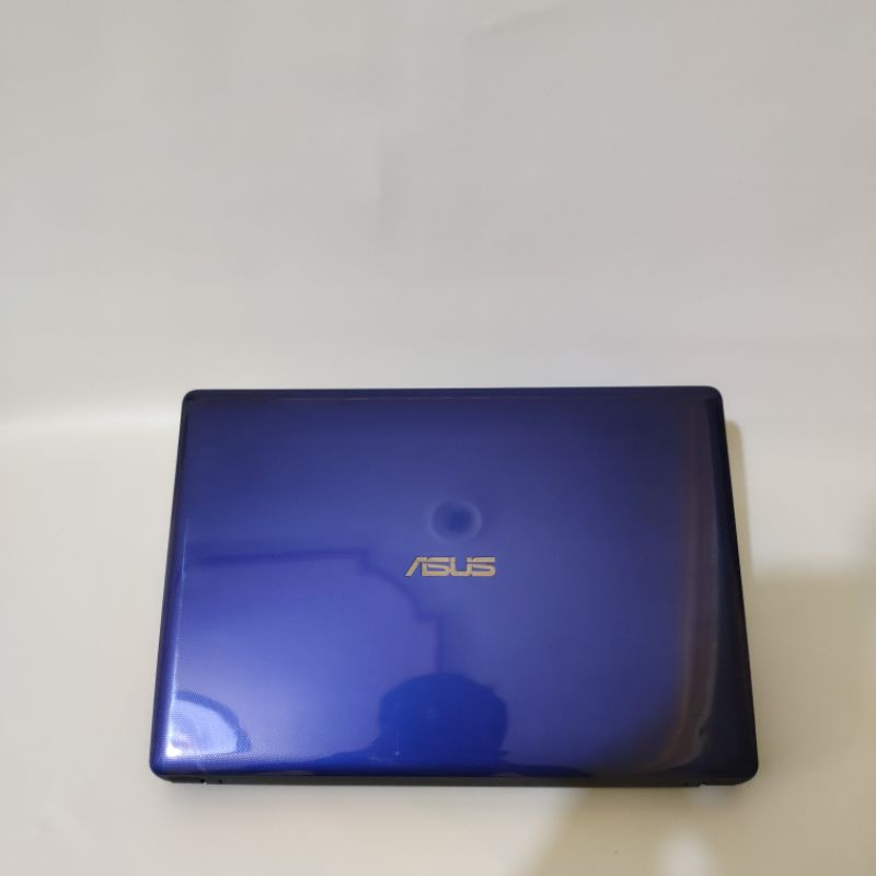 laptop editing/gaming/rendering asus x450ld - core i5 - ram 8gb ssd 256gb dual vga Nvidia GeForce 820m