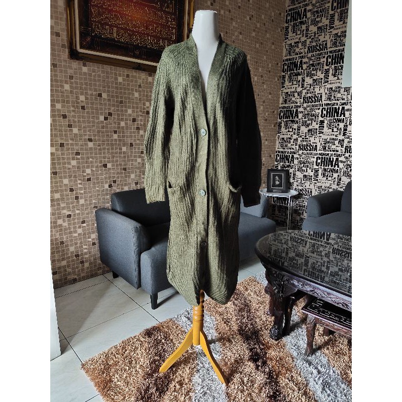 Long Cardigan Rajut Warna Army Brand Ori byAzul by Moussy