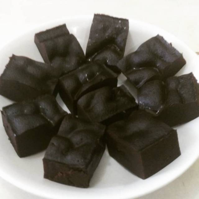 

Moist Dark Chocolate Cake (large pack/loyang)