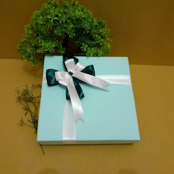 

[COD] Kotak Kado / Gift Box Pita Ukuran 20 x 20 Tinggi 5cm [COD]