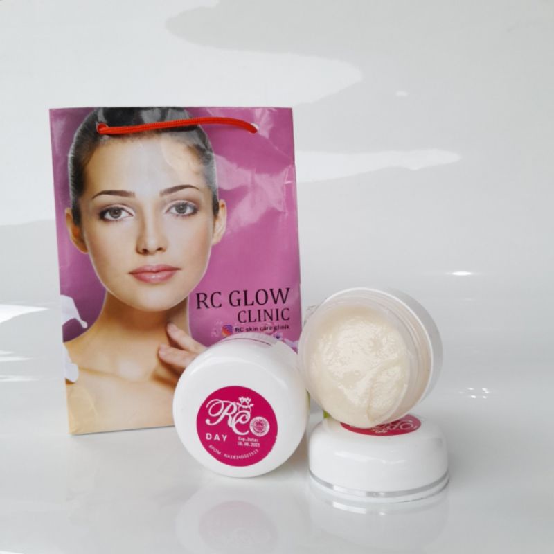 CREAM FLEK HITAM KRIM JERAWAT RC GLOW CLINIC  BPOM MALAM 15 G