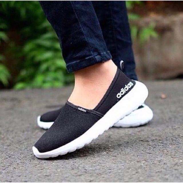 Sepatu Adidas Cloudfoam slip on Lite Racer sz 39