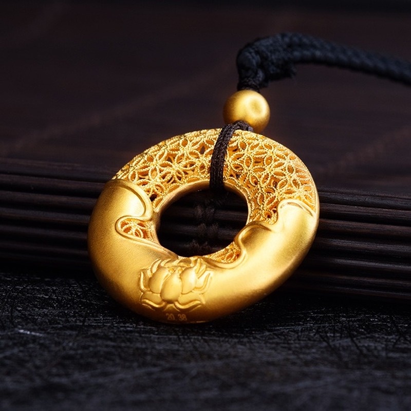 [Ready Stock]Fashion Gold Lotus Pendant Hollow Necklace