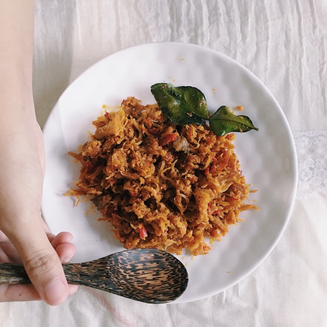 

AYAM SUWIR BALADO BY NUSANTARASA (BISA BAYAR DI RUMAH)