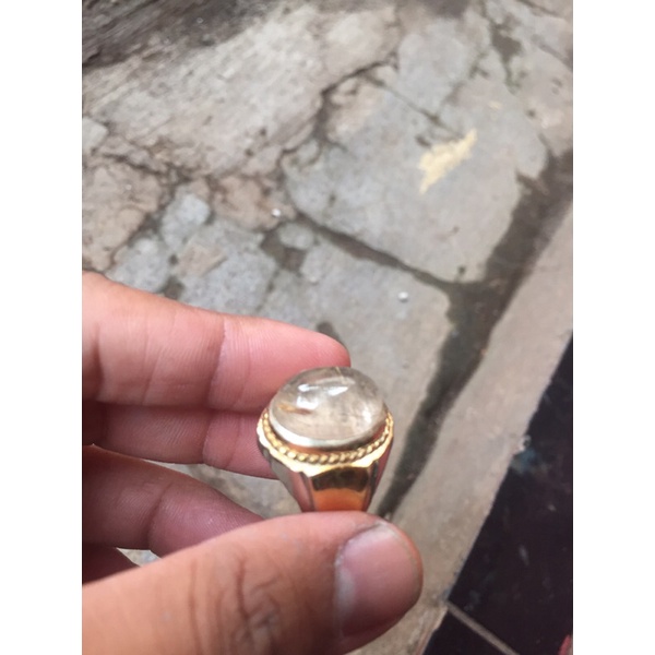 Batu Cendana Serat Emas