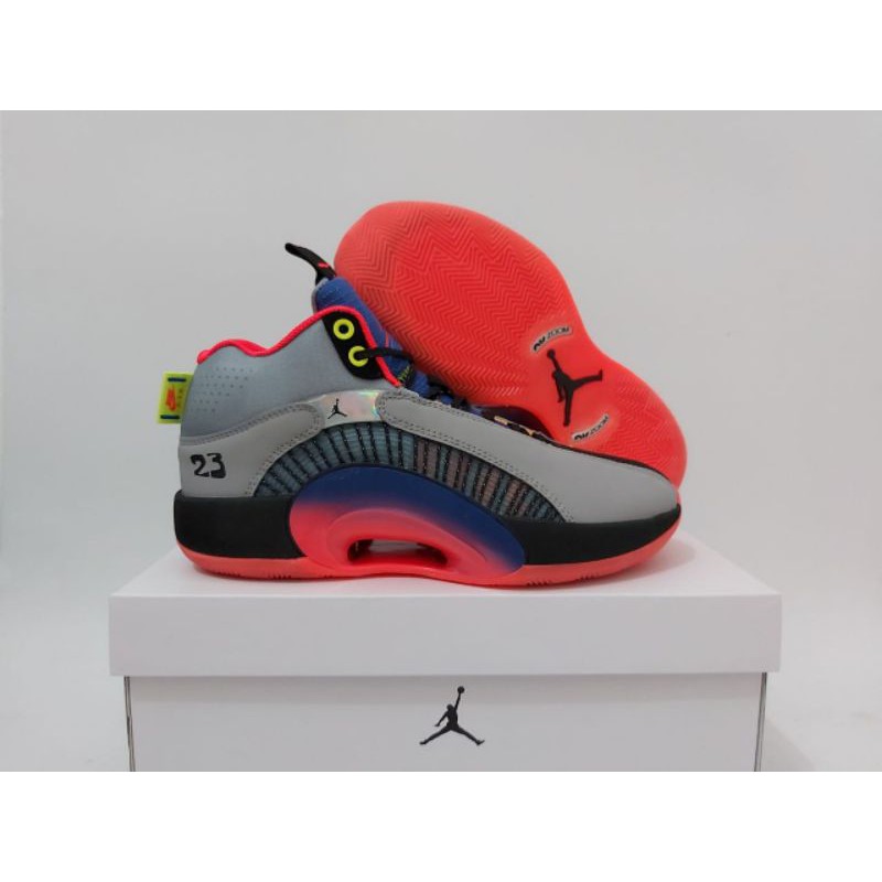 sepatu basket air Jordan 35 high center of gravity .