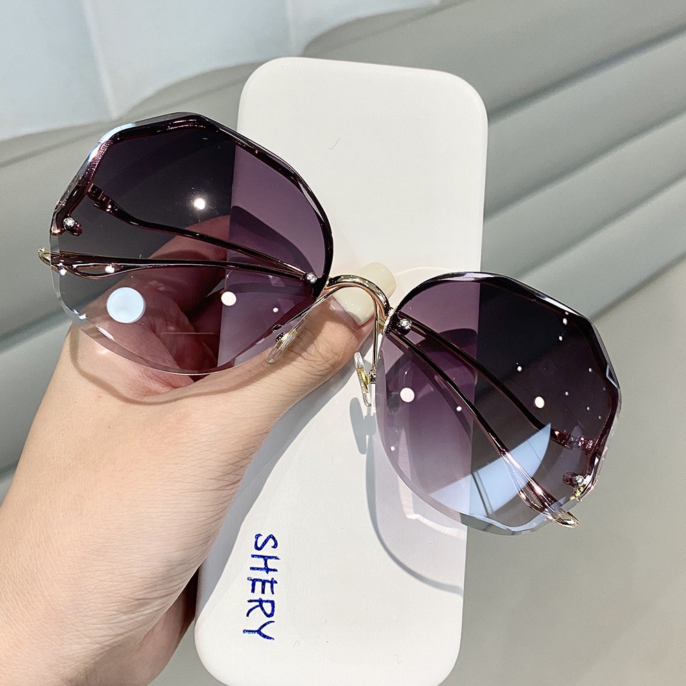 Kacamata Hitam Tanpa Bingkai Model Transparan Warna Gradasi Untuk Wanita