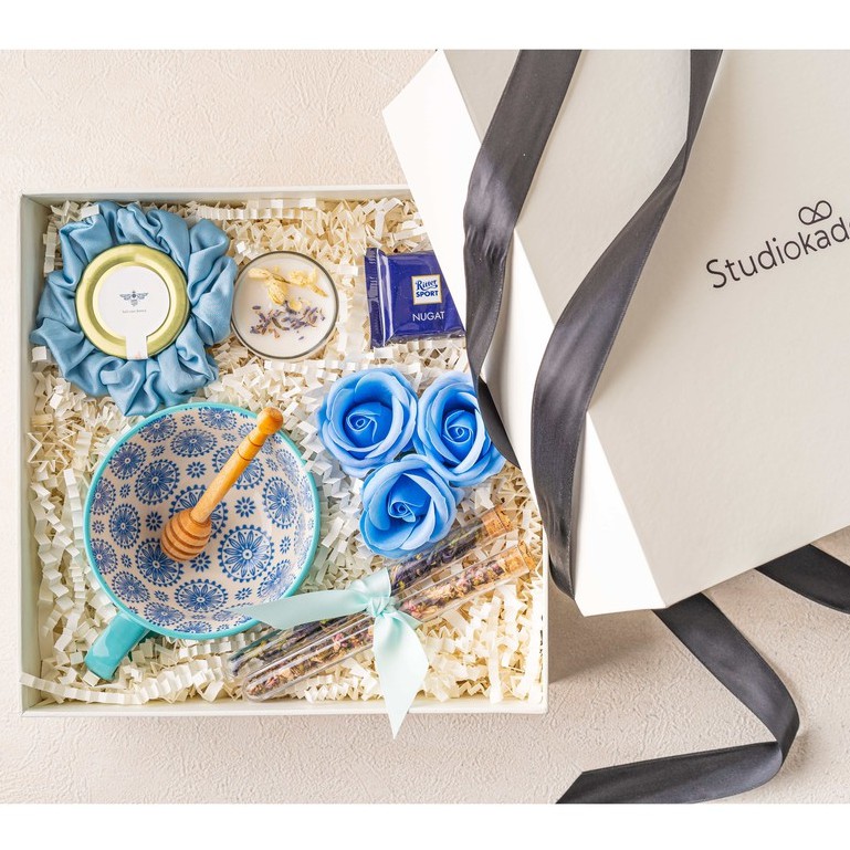 

A Touch of Blue / Kado Ulang Tahun / Kado untuk Cewek / Souvenir Pernikahan