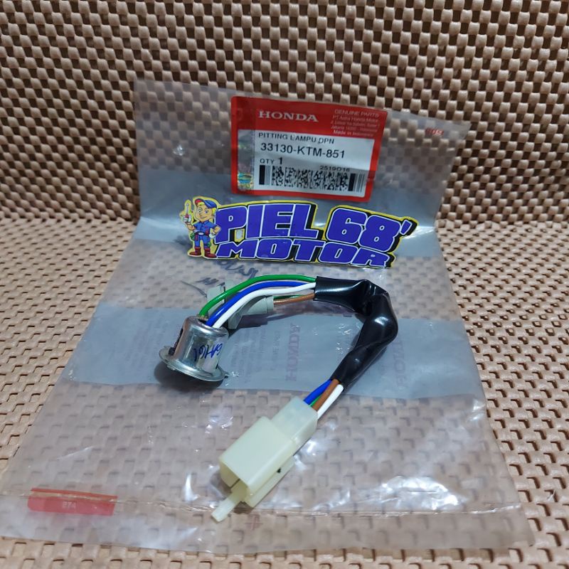 Piting Lampu Depan Supra Fit Revo Kharisma 33130-KTM-851