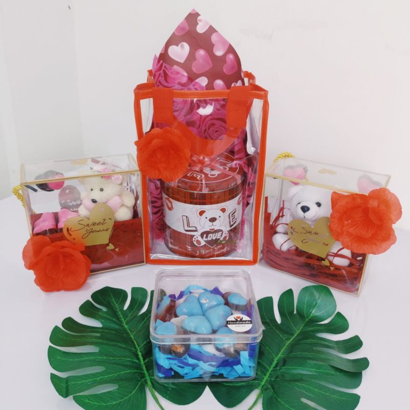 

Paket Coklat Valentine Unik Cute Valentine Mug