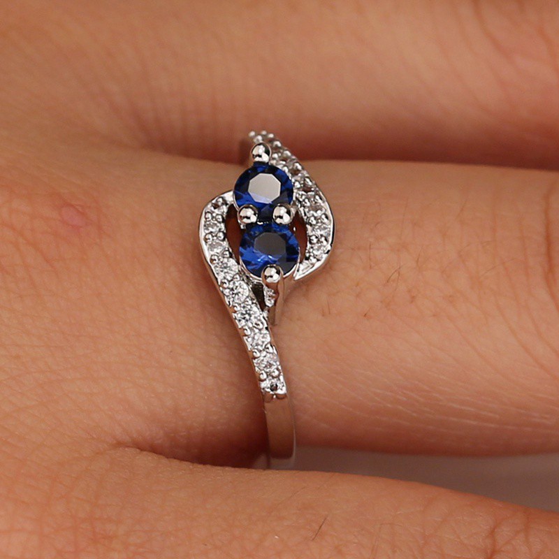 Cincin Wanita Lapis Silver Bentuk Hati Ganda Hias Cubic Zircon Untuk Hadiah Ulang Tahun / Pernikahan