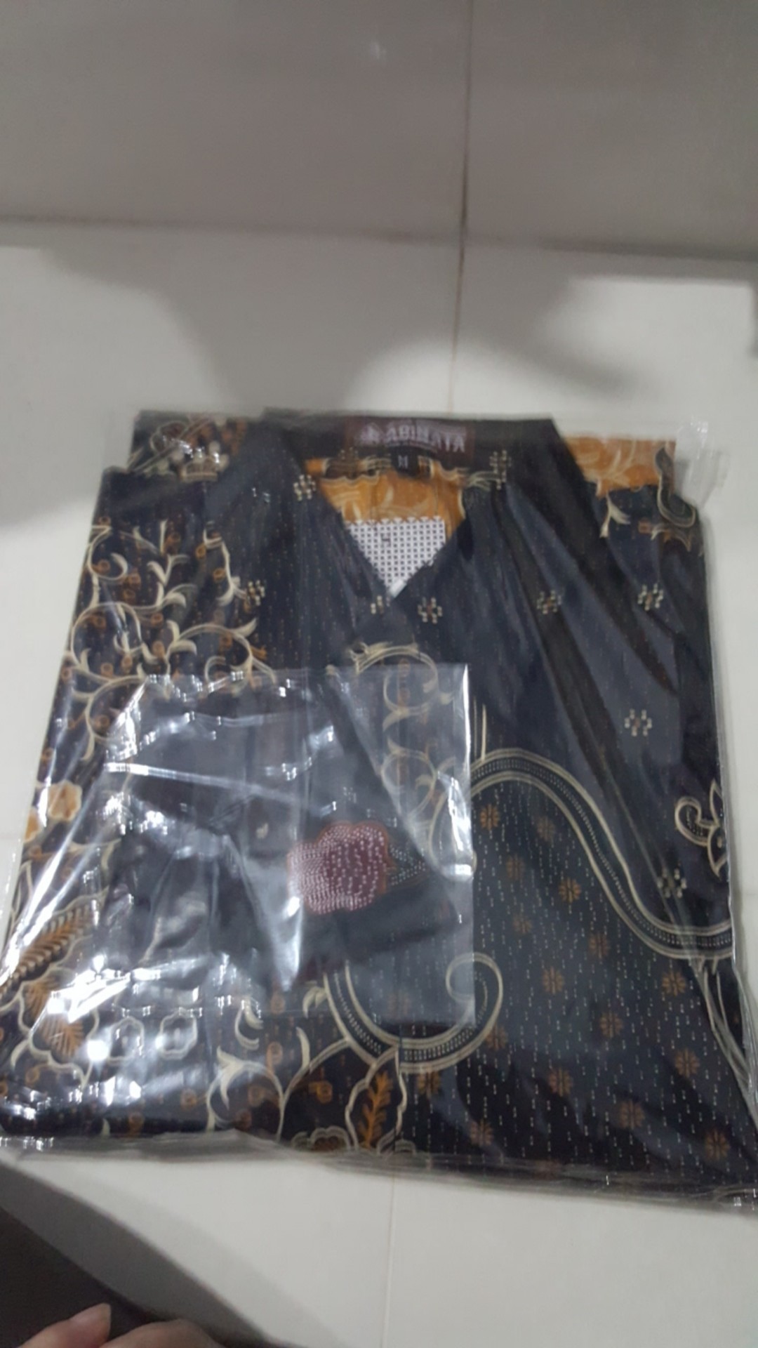 Hem Pendek Adinata Batik Daniel Danila