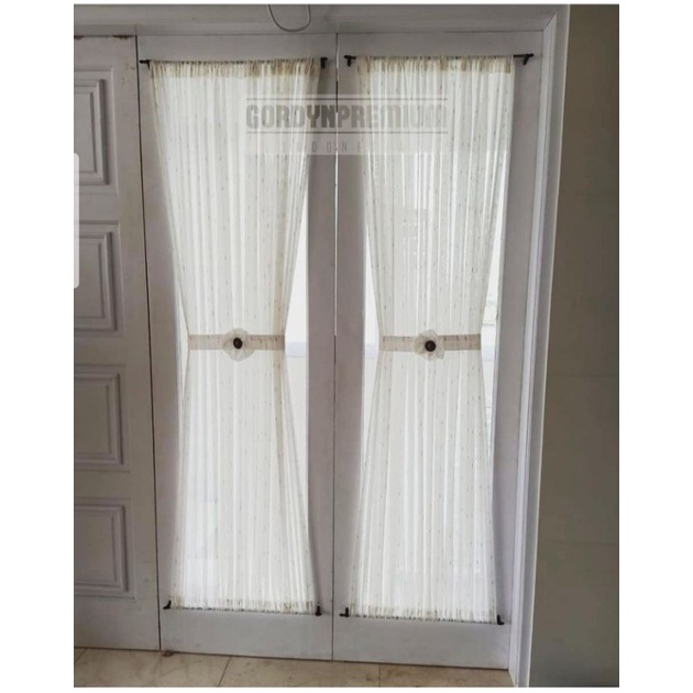 Gorden kupu2 jendela minimalis