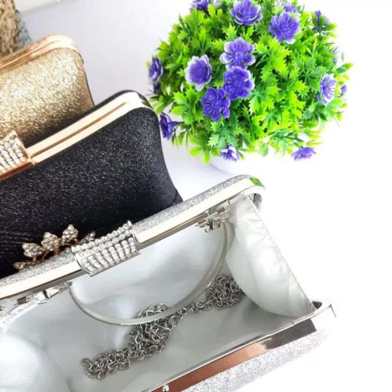 TAS PESTA KONDANGAN WANITA DOMPET CLUTCH HANDBAG HAND BAG SHOULDER TENTENG JINJING TALI RANTAI WANITA CEWEK CEWE PEREMPUAN FASHION BATAM BRANDED MURAH PREMIUM TERBARU KEKINIAN MEWAH ELEGAN 2024 MAC 67 BERKUALITAS BAGUS CANTIK KEREN IMPORT KEKINIAN 2024